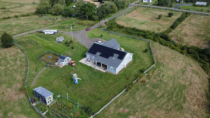 Wide aerial of the Culloden property, outbuildings and fields